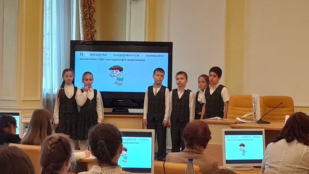 Участие в Национальной научно - практической конференции, посвящённой памяти доктора медицинских наук, профессора Л. Ф. Зыкина.